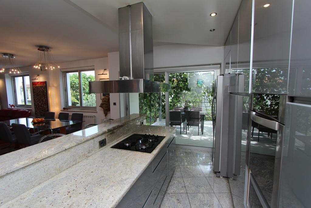 Apartment Lycia روفينج الغرفة الصورة